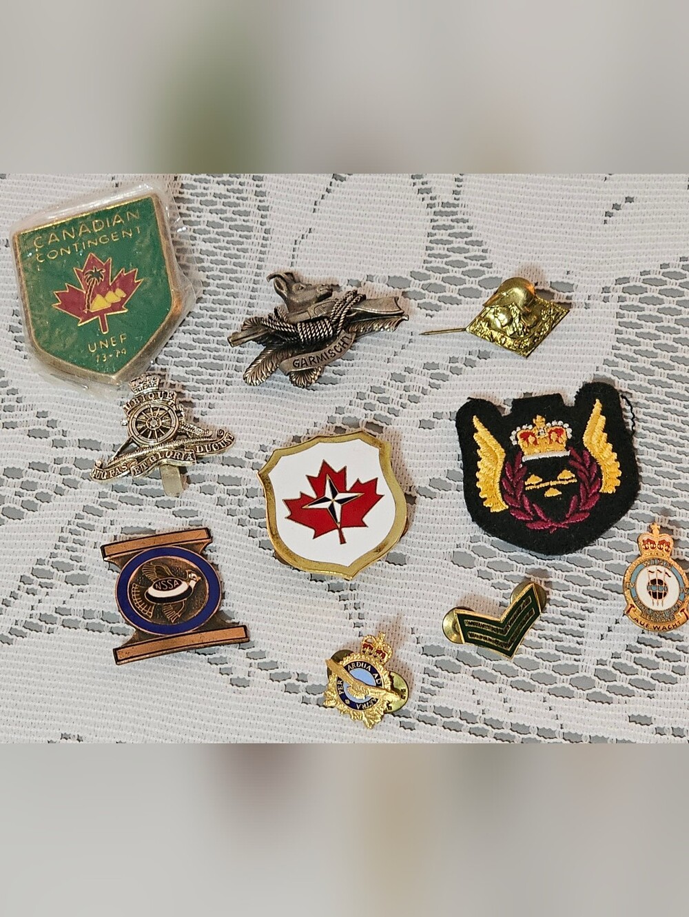 Vintage Canadian Military Badges Pins Memorabilia